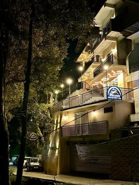 Treebo Hilldaar Dalhousie