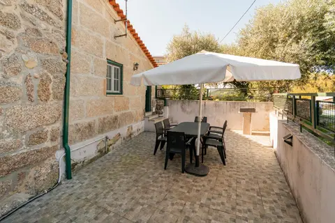 Casa Rústica T2 com Salamandra e Cozinha - Seia - Serra da Estrela - Casa do Loureiro II