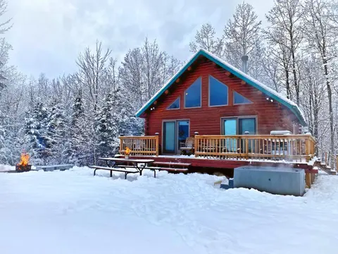 Mountain View Log Cabin