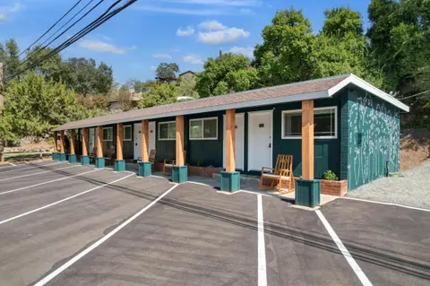 The Tokopah Sequoia Motel RM 1