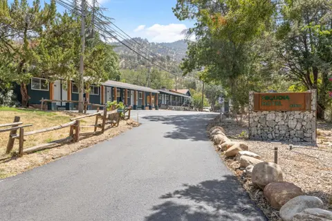 The Congress Sequoia Motel RM6