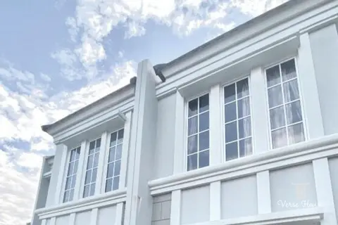 Verse Guest House