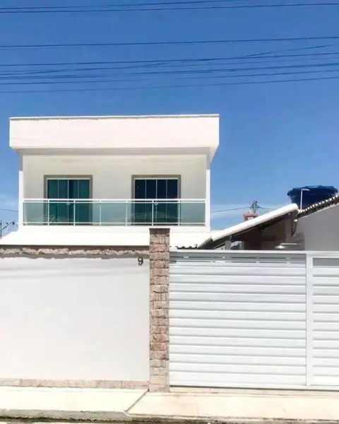 Casa Duplex com piscina Ampla e Churrasqueira.