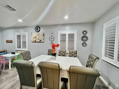 Happy Disneyland 3 Bedroom Home