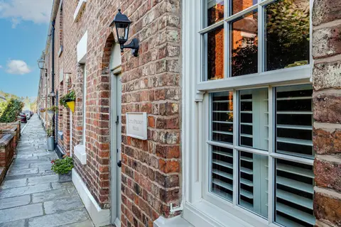 *NEW* Little Pyecroft House, Chester