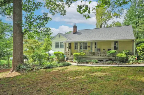 House Near BJU, Furman, NGU & Town