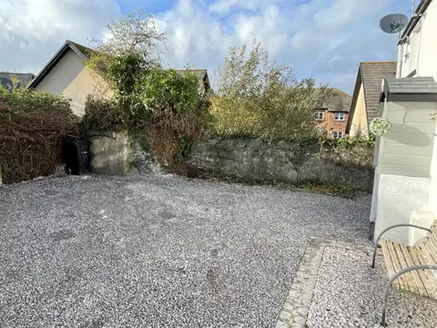 Castle Wall Cottage