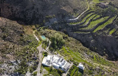 Cortijo El Albaricoque De La Sierra - Finca de 75 Hectáreas !