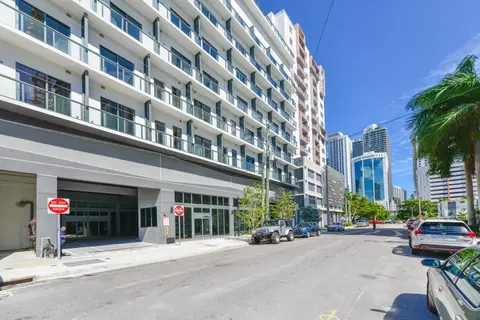 Stunning Condo in Brickell