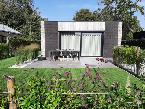 Prachtige bungalow op vakantiepark bij zee.