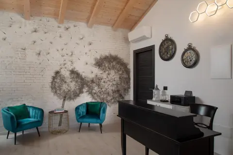 Theodore Rooms