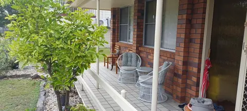 Riley's On Alma Cottage