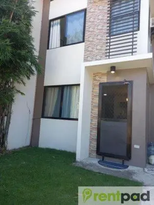 Fully Furnished 3 Bedroom House + Public Pool + Wi-Fi + Air conditioning