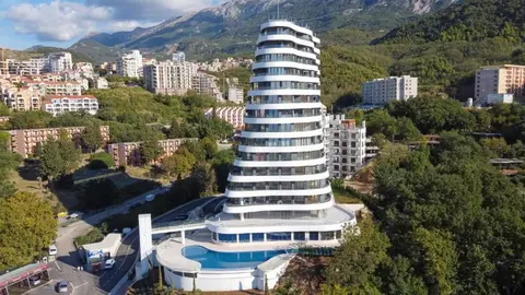 Skyline Apartment