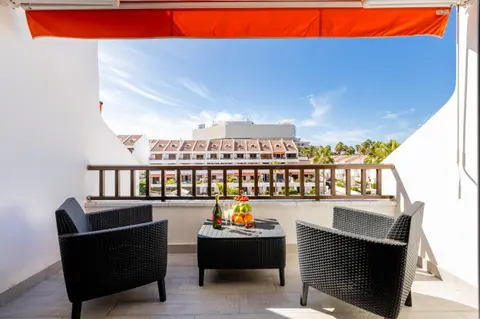 Luxury Parque Santiago I