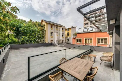 Oslo: A modern furnished apartment with parking