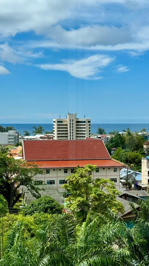 Thawi Studio with Sea View in Chic Condo