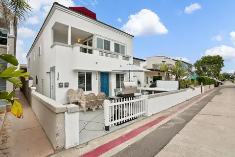 Beach Perfection - Ocean Views, Parking, Pet Friendly & Steps2Sand
