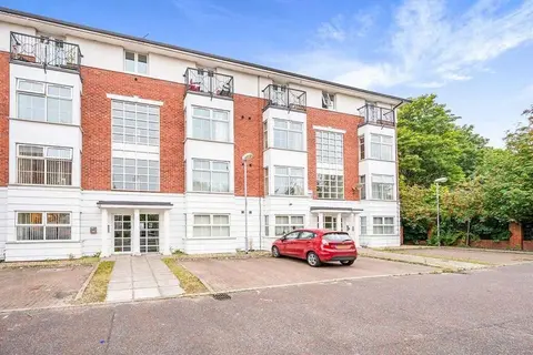 Chancellor Apt Nr Uni/Hosp/CityCtr & all Amenities