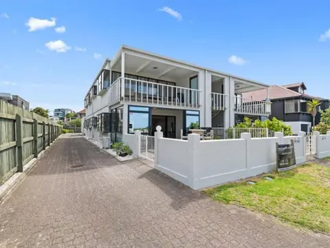 Beachfront Gem in Mount Maunganui