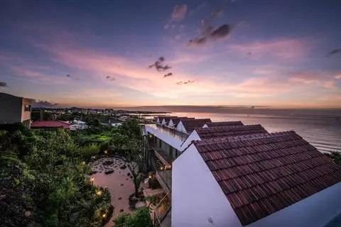 Yaho Beach House