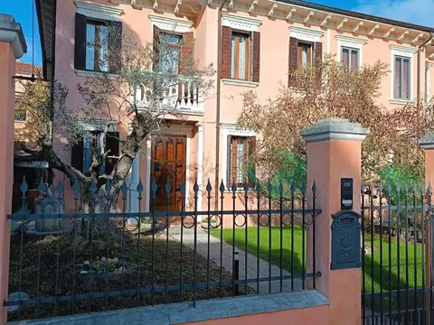 Casa Argia