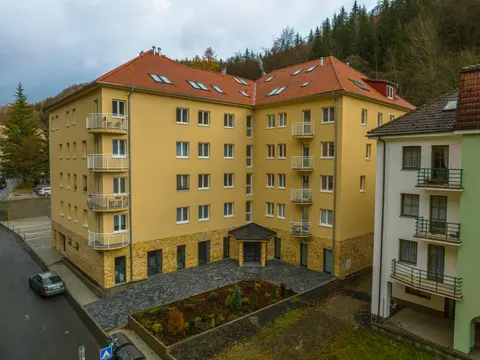 Atom apartment