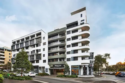 Meriton Suites Waterloo
