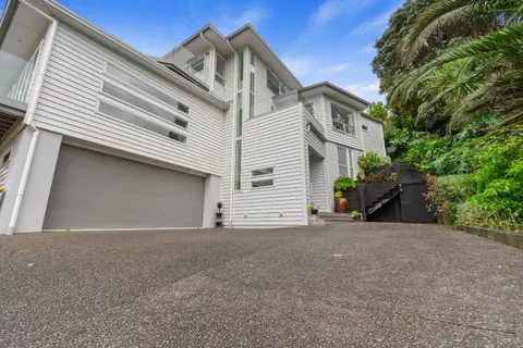 The Lighthouse - Omokoroa Holiday Home