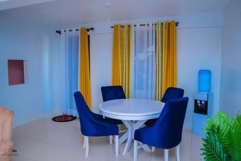 COZIER DOMICILE