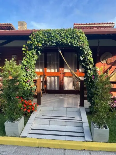 Chalé com excelente área de lazer e bem localizado