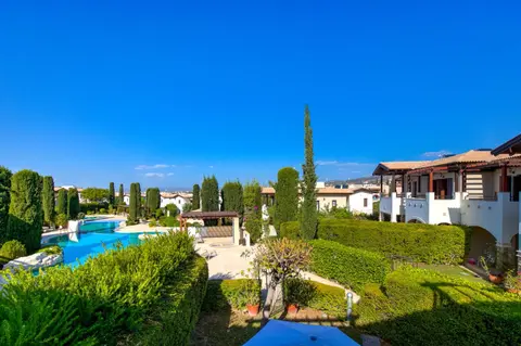 2 bedroom Apartment Assia with communal pool, Aphrodite Hills Resort