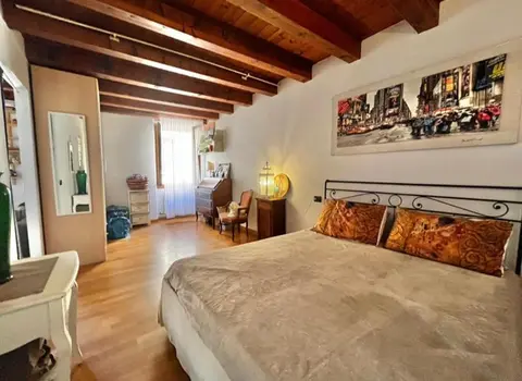 Casa sull'Adige
