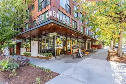 Central District Condo | Modern| Rooftop