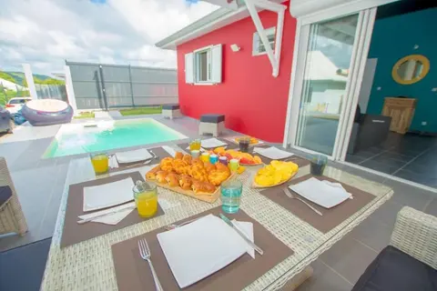 Villa SAADA cosy avec piscine, jacuzzi et sauna