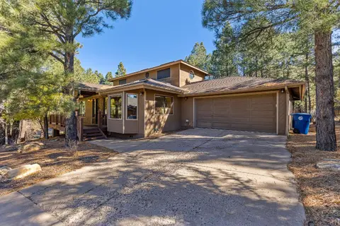 Sensational Burning Tree 4 bed 3 bath Retreat in the Country Club