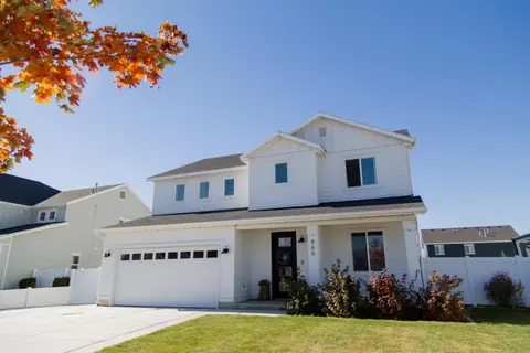 Family, kids, pet friendly neighborhood home
