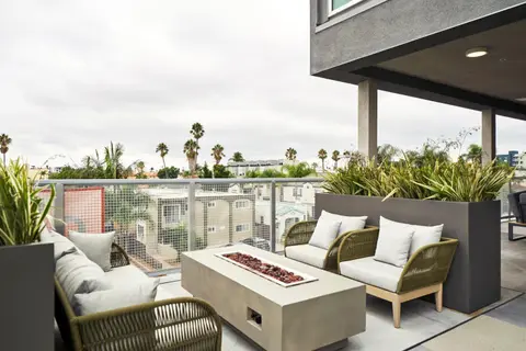 NEW Organic Modern Luxury 1BD/1BA- close to everything!