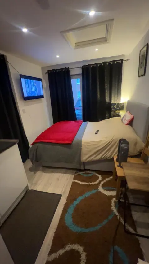 Cozy small studio