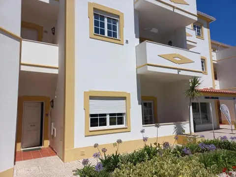 Praia Del Rei Pool
