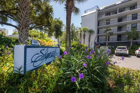 Shipwatch 418 - Luxury Oceanfront Penthouse in Isle of Palms