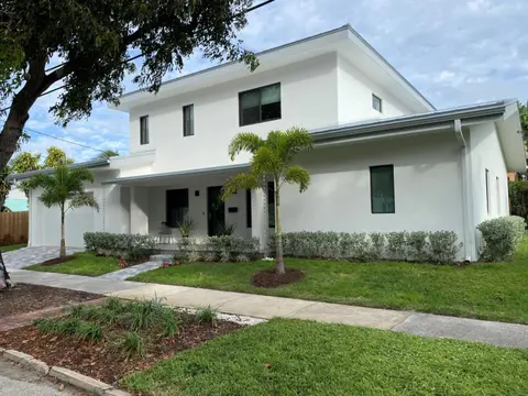 Villa Vogue - Designer Finishes Meet Open Living in Sunshine Park