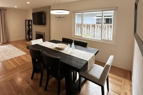 Modern, Renovated 5b/3ba near Apple, Kaiser