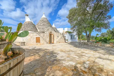 Villa Del Capitolo Con Trullo By Raro Villas