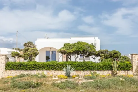 Villetta Fonni fronte mare - Apulia Home