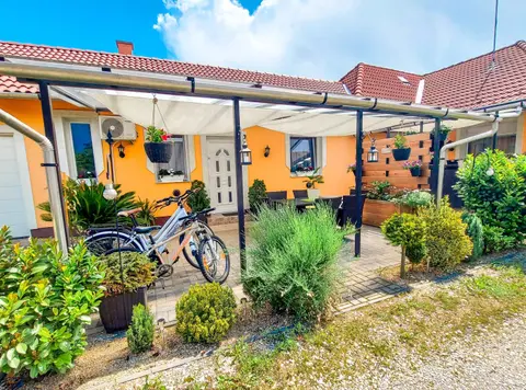 Kitti Apartman