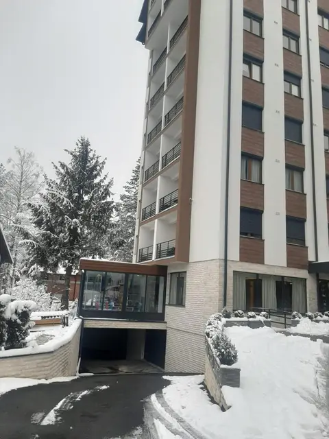 Apartman Holiday Binis Spa