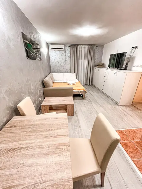 AvR Street Budva