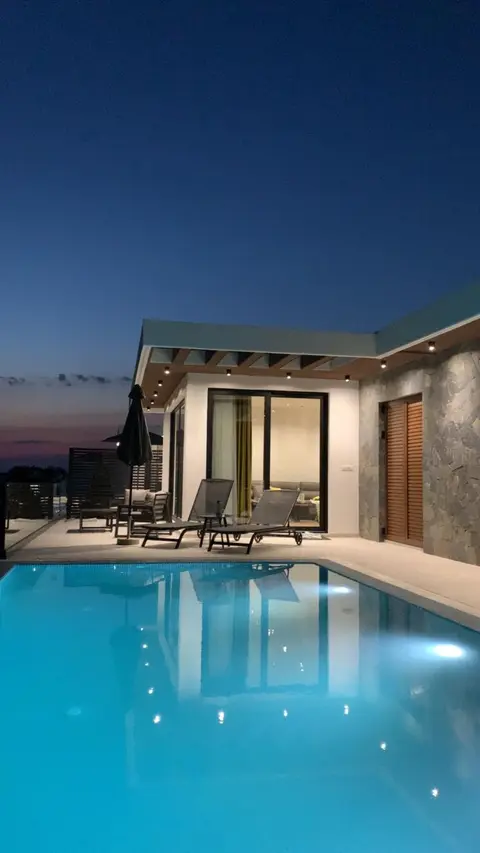 Luxury Villa Lorcrimar