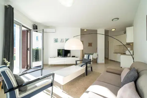Lavender Bay C04